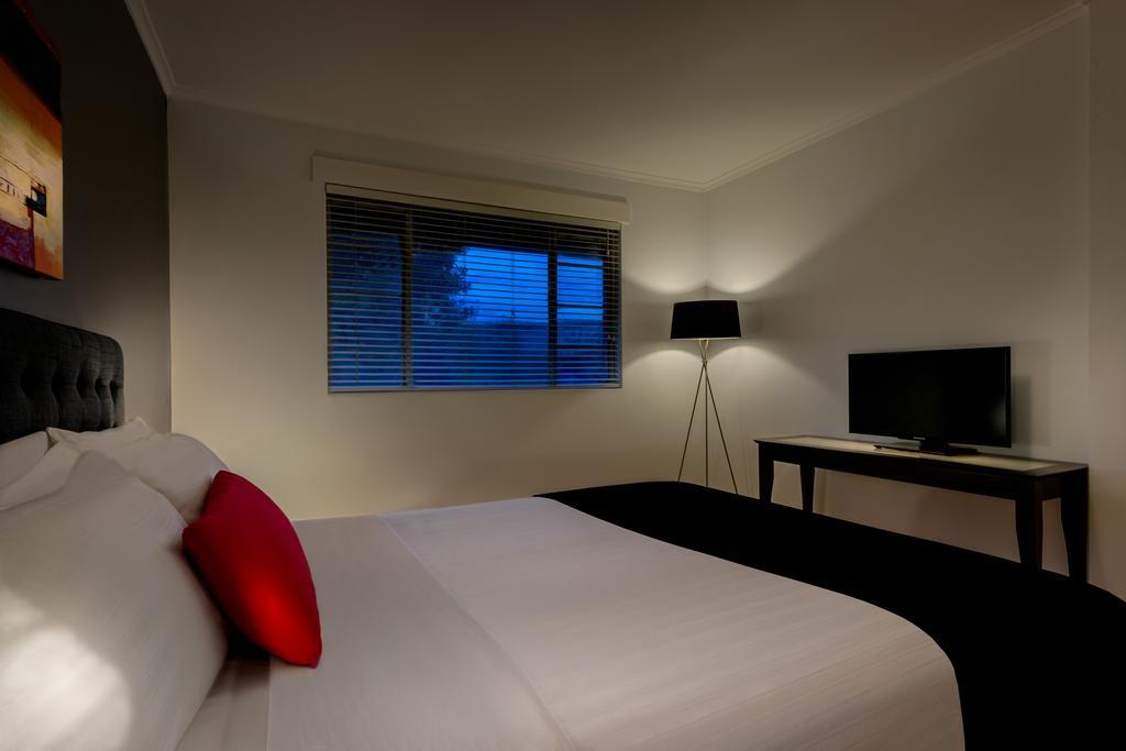 Crest On Barkly Serviced Apartments Мелбърн Екстериор снимка