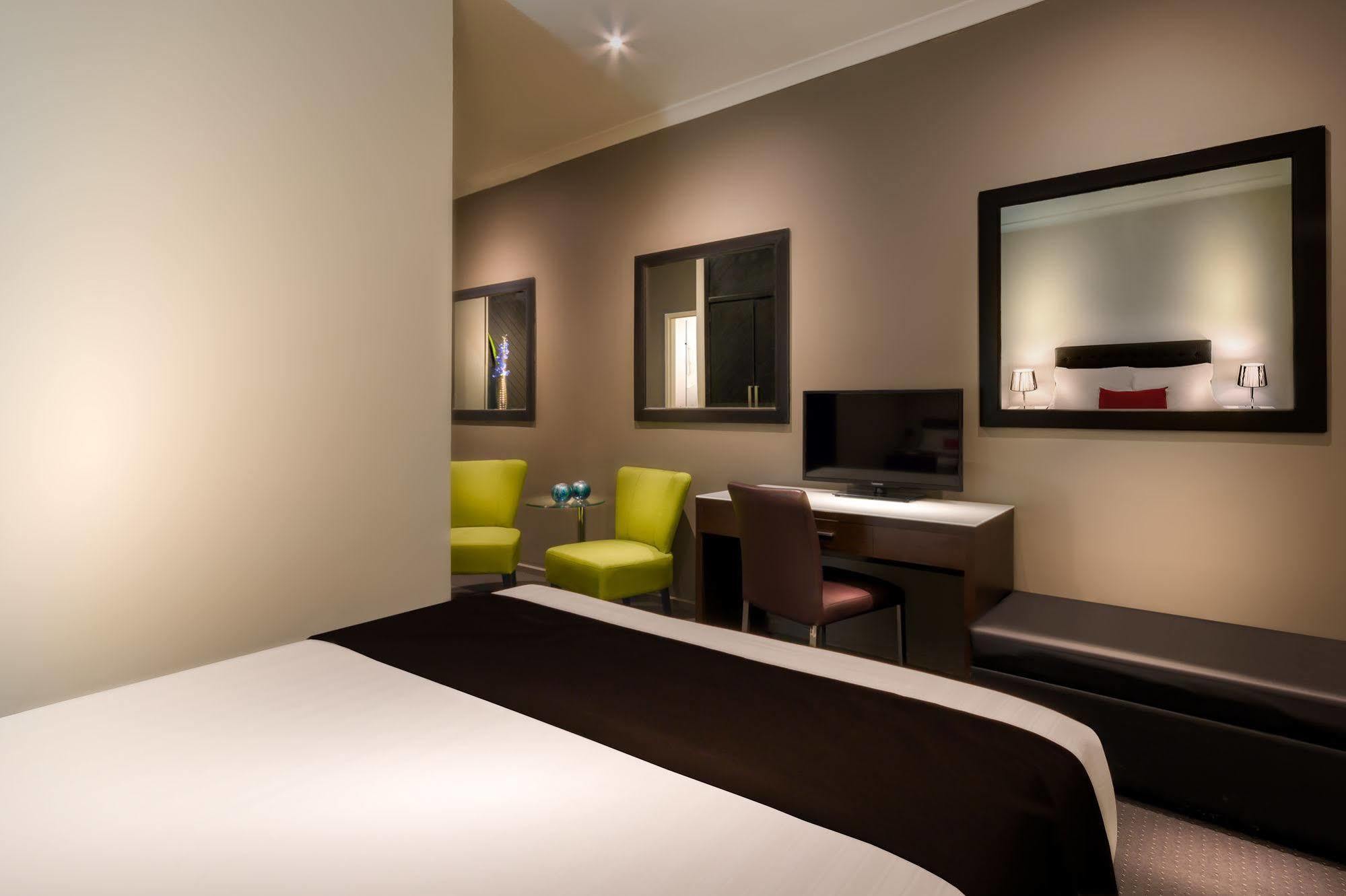 Crest On Barkly Serviced Apartments Мелбърн Екстериор снимка
