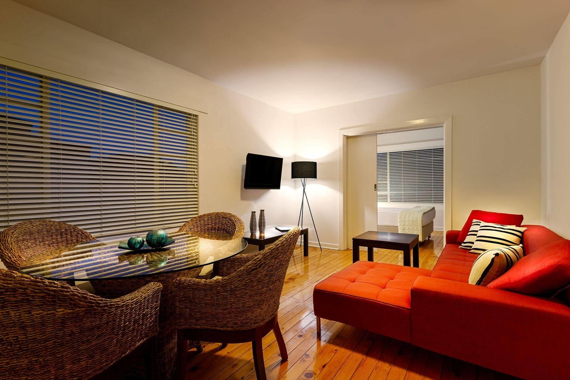 Crest On Barkly Serviced Apartments Мелбърн Екстериор снимка